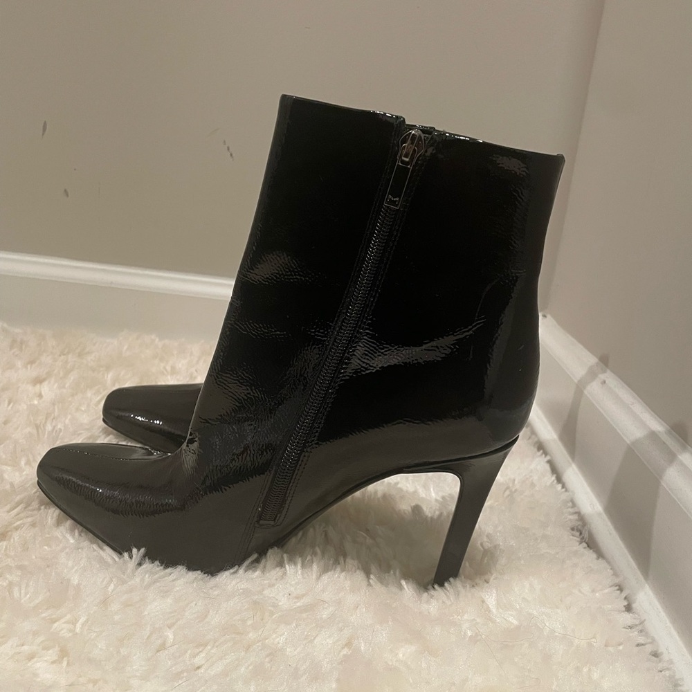 Brand New Unworn Marc Fisher Black Leather Heels